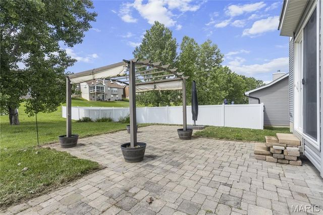 608 Louisbourg Drive, Hillsboro, MO 63050