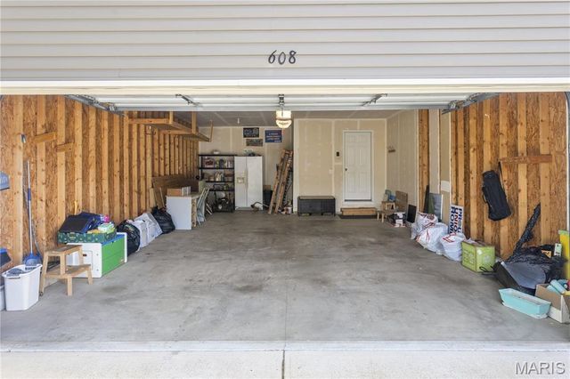 608 Louisbourg Drive, Hillsboro, MO 63050
