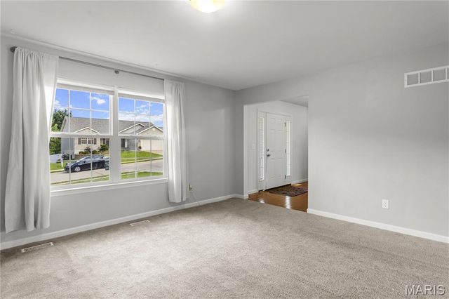 608 Louisbourg Drive, Hillsboro, MO 63050