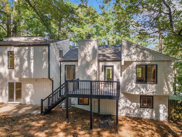 3923 Lookout Point Drive, Marietta, GA 30066