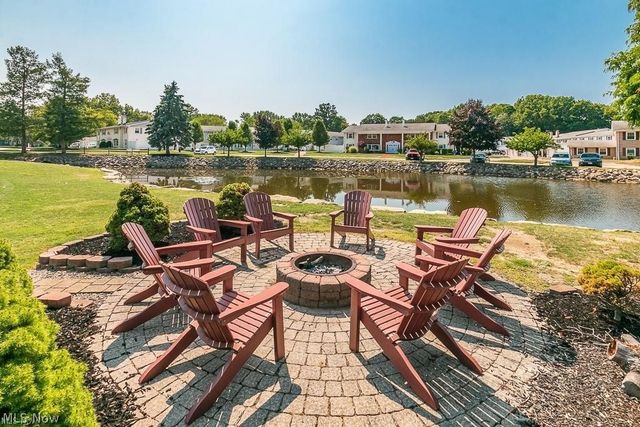 4 Meadowlawn 4, Mentor, OH 44060