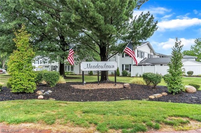 4 Meadowlawn 4, Mentor, OH 44060