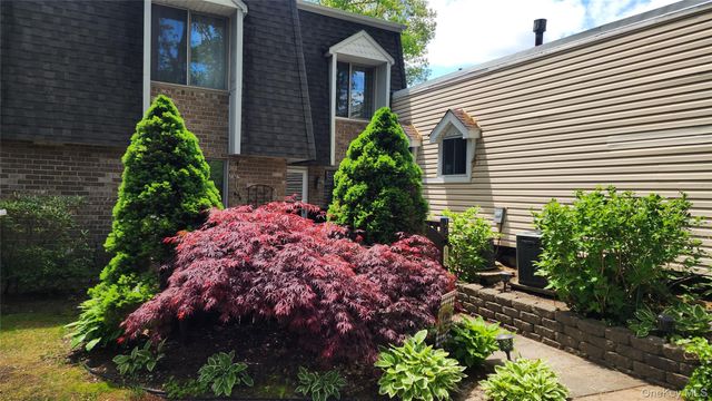 175 Cambridge Drive, Port Jefferson Station, NY 11776