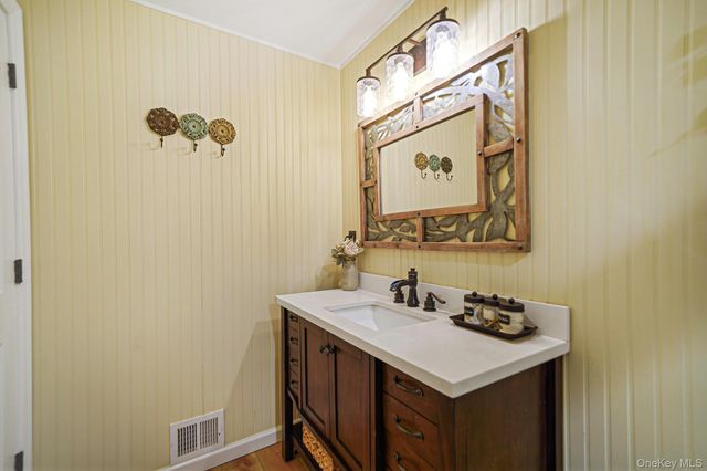 175 Cambridge Drive, Port Jefferson Station, NY 11776