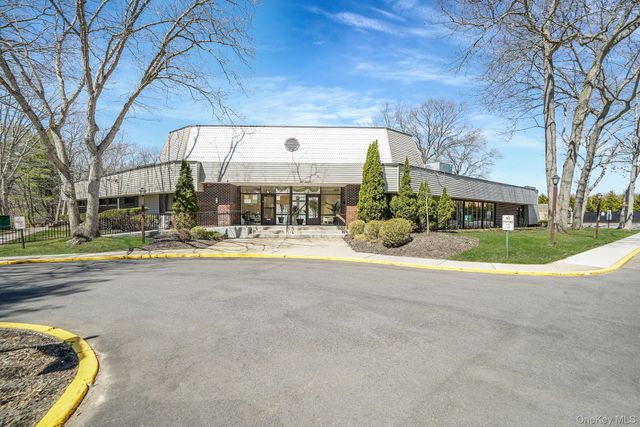 175 Cambridge Drive, Port Jefferson Station, NY 11776