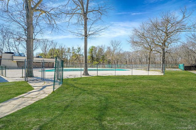 175 Cambridge Drive, Port Jefferson Station, NY 11776