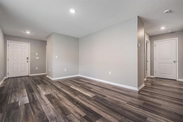 38400 SONNET LANDING AVENUE, Zephyrhills, FL 33540