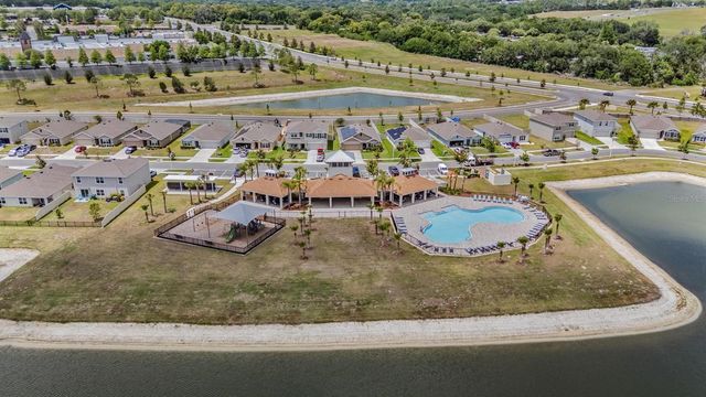 38400 SONNET LANDING AVENUE, Zephyrhills, FL 33540