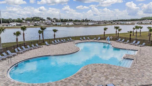 38400 SONNET LANDING AVENUE, Zephyrhills, FL 33540