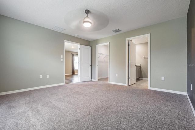 38400 SONNET LANDING AVENUE, Zephyrhills, FL 33540