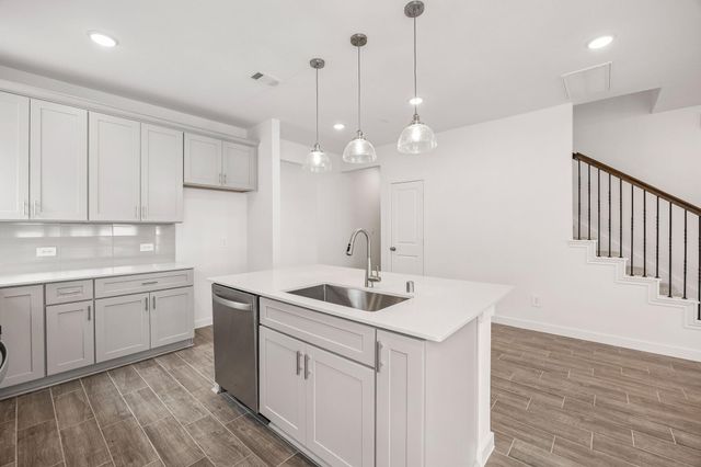 215 Prairie Ridge Lane, Montgomery, TX 77356