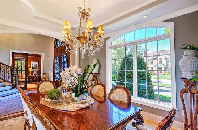 4 Pine Tree Lane, Lincoln, RI 02865