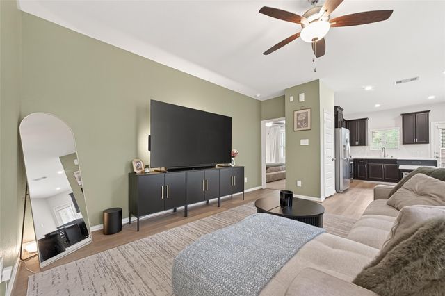 218 Skybranch Court, Conroe, TX 77304