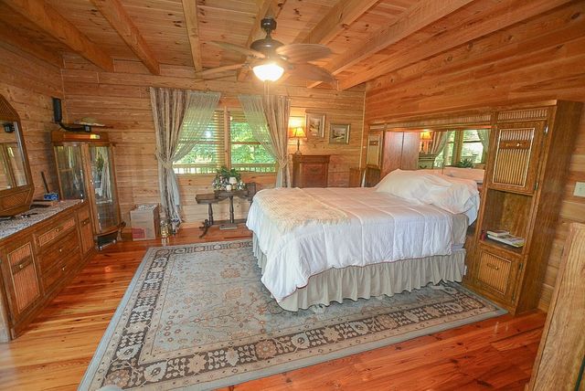 1351 Willow Creek Lane, Sevierville, TN 37876