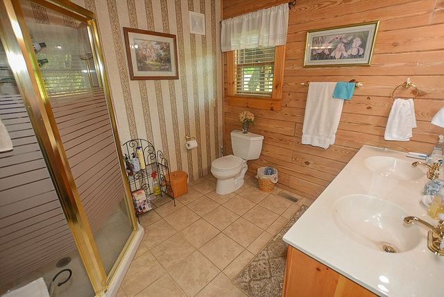 1351 Willow Creek Lane, Sevierville, TN 37876