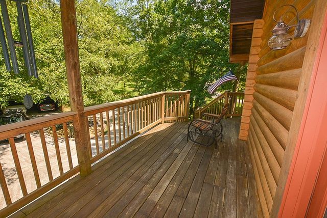 1351 Willow Creek Lane, Sevierville, TN 37876