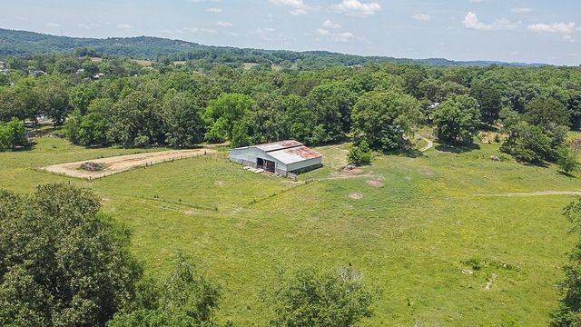 1351 Willow Creek Lane, Sevierville, TN 37876