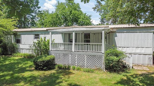 1351 Willow Creek Lane, Sevierville, TN 37876