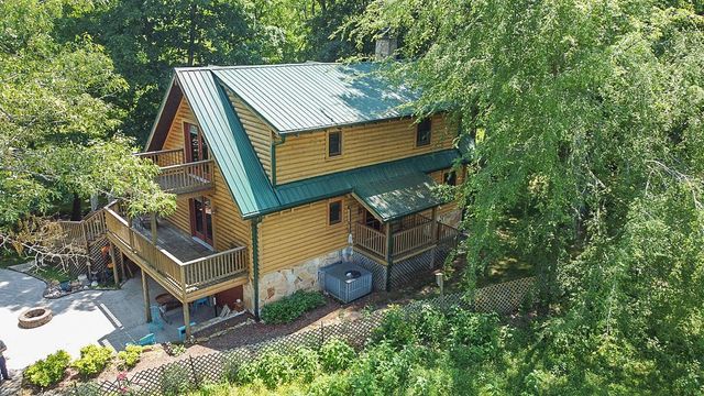 1351 Willow Creek Lane, Sevierville, TN 37876