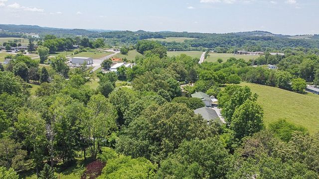 1351 Willow Creek Lane, Sevierville, TN 37876