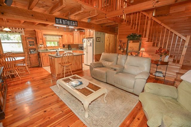 1351 Willow Creek Lane, Sevierville, TN 37876