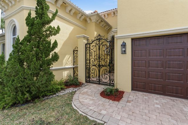 2200 Widener Terrace, Wellington, FL 33414