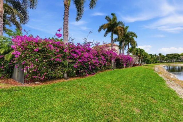 2200 Widener Terrace, Wellington, FL 33414