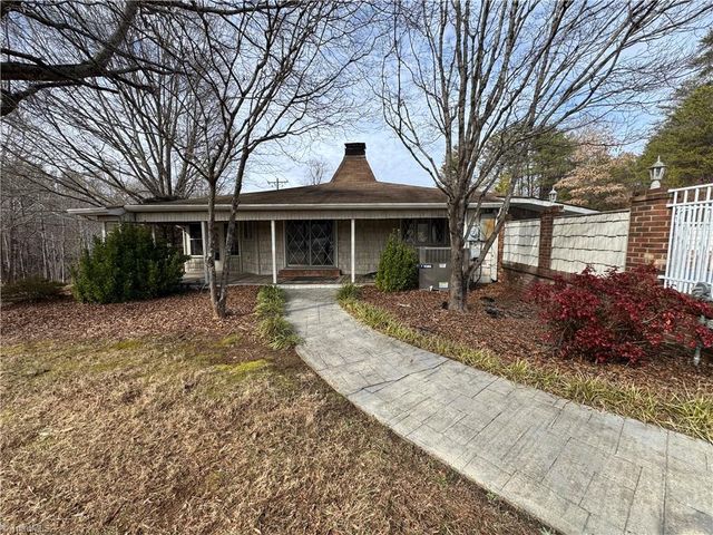 1695 Mizpah Church Road, Rural Hall, NC 27045