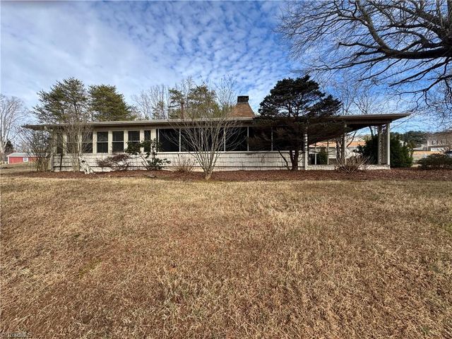 1695 Mizpah Church Road, Rural Hall, NC 27045