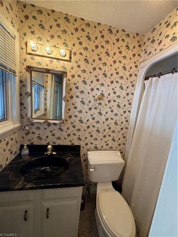 1695 Mizpah Church Road, Rural Hall, NC 27045