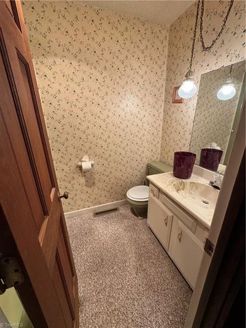 1695 Mizpah Church Road, Rural Hall, NC 27045