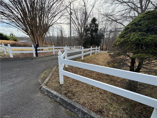 1695 Mizpah Church Road, Rural Hall, NC 27045