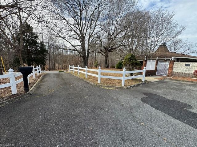 1695 Mizpah Church Road, Rural Hall, NC 27045