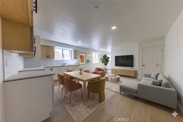 1642 Murchison St, Los Angeles, CA 90033