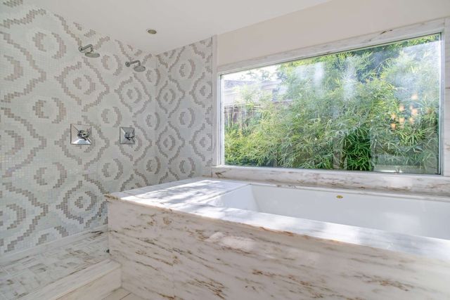 4641 Belclaire Avenue, Highland Park, TX 75209