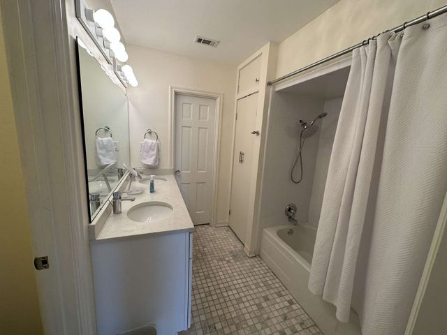 4641 Belclaire Avenue, Highland Park, TX 75209