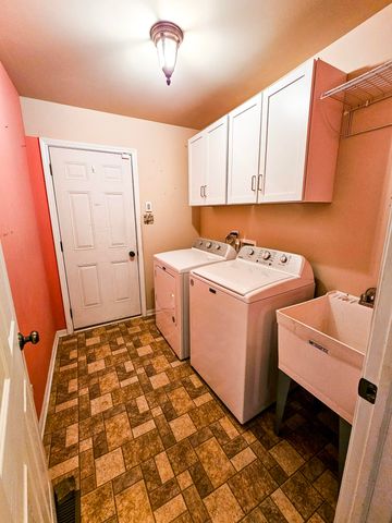 2305 Hillcrest Lane, Lowell, IN 46356