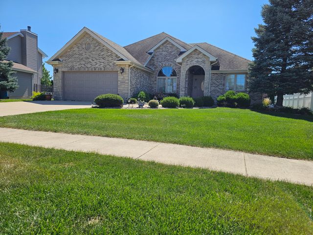 2305 Hillcrest Lane, Lowell, IN 46356