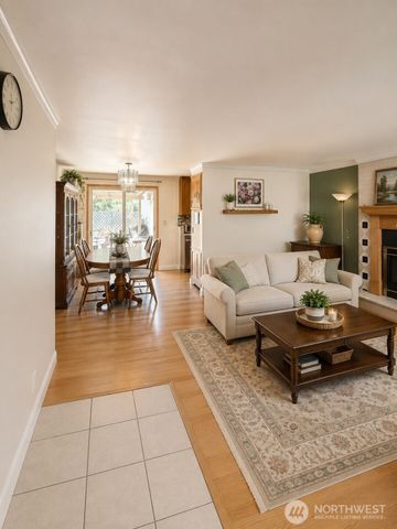 31245 9th Avenue S, Federal Way, WA 98003