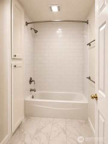 31245 9th Avenue S, Federal Way, WA 98003