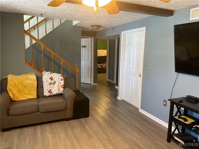 5708 Aaron Drive, Lockport Town, NY 14094