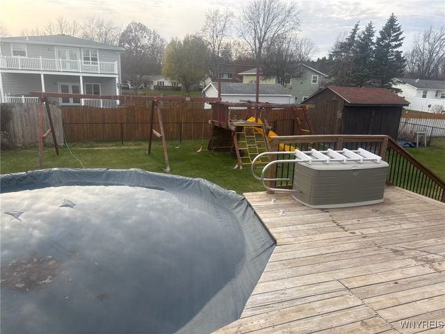 5708 Aaron Drive, Lockport Town, NY 14094