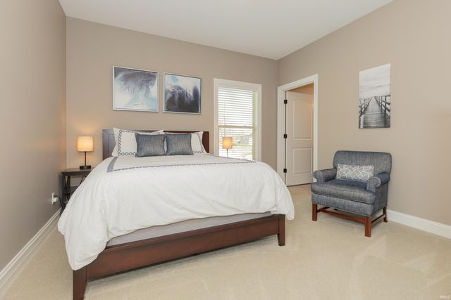 6400 River Ridge Drive, Newburgh, IN 47630