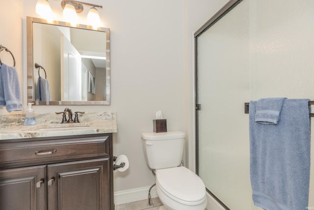 6400 River Ridge Drive, Newburgh, IN 47630