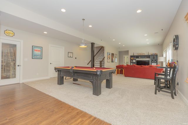 6400 River Ridge Drive, Newburgh, IN 47630