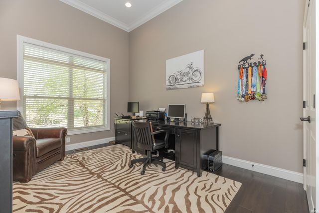 6400 River Ridge Drive, Newburgh, IN 47630