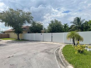 20764 NW 31st Avenue, Miami Gardens, FL 33056
