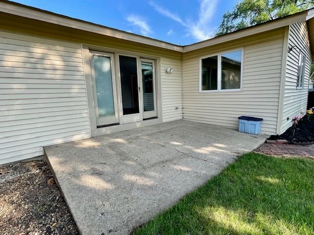 112 Braemar Drive, Elk Grove Village, IL 60007