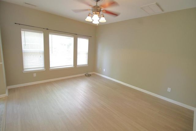 102 Chestnut Oaks Court, Ladson, SC 29456