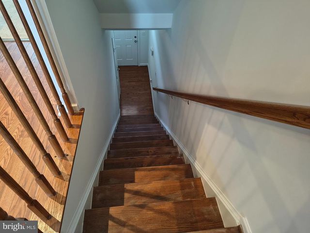 8183 HOLLOW CT, Severn, MD 21144